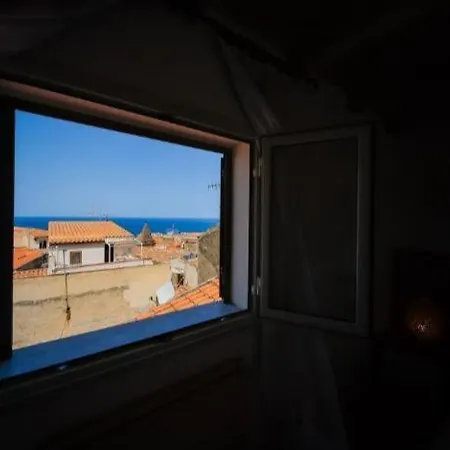 Tower Sea View Holiday home Cefalu